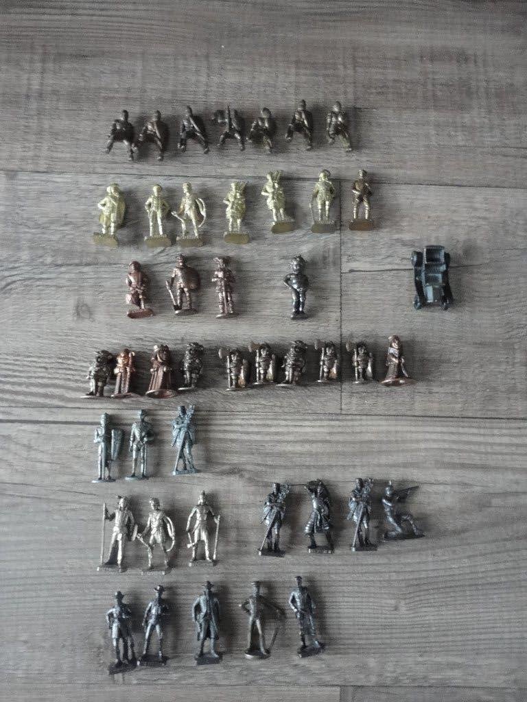 43 METALEN POPPETJES UIT KINDER SURPRISE/VERRASSINGSEIEREN, Ophalen of Verzenden, Zo goed als nieuw, Overige typen