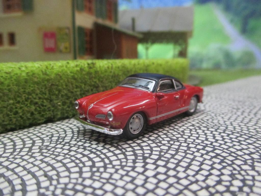 Volkswagen Karmann Ghia Schuco rood met zwart dak, Hobby en Vrije tijd, Modelauto's | 1:87, Nieuw, Auto, Schuco, Ophalen of Verzenden