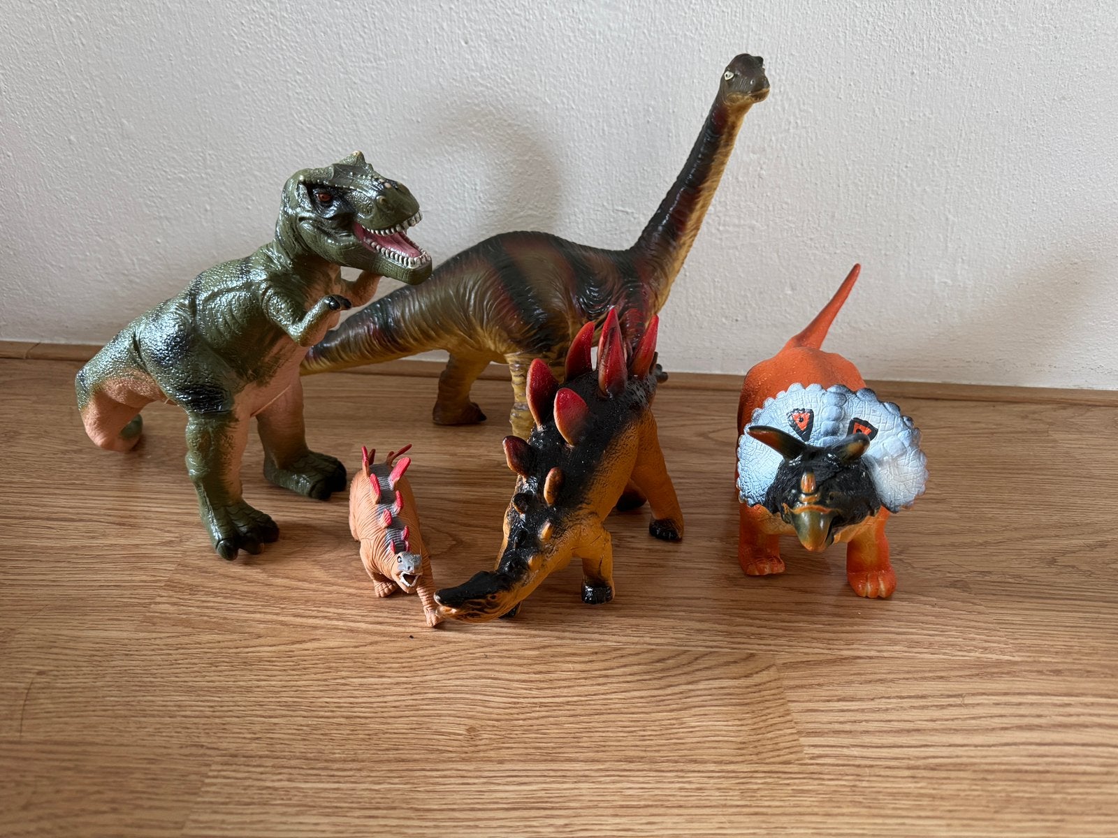 Poppen van dinosaurussen T-rex langnek, Ophalen of Verzenden, Gebruikt