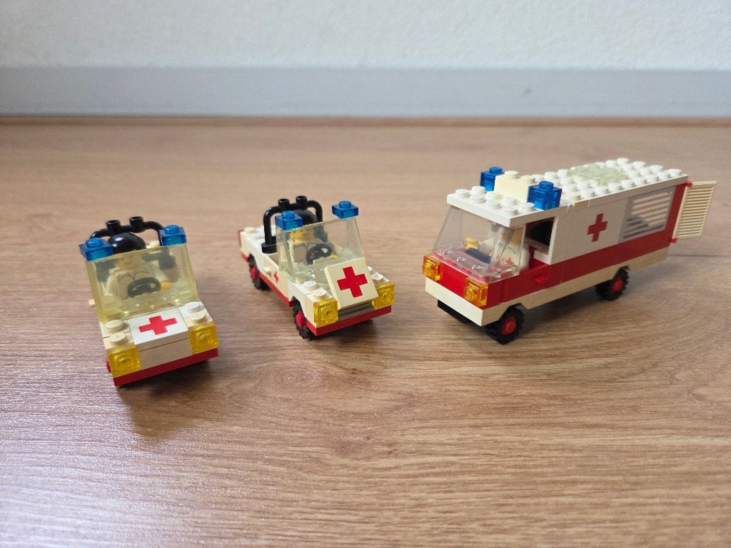 Vintage LEGO Ambulance Medische collectie 6629 en 6680, Ophalen of Verzenden, Gebruikt, Lego