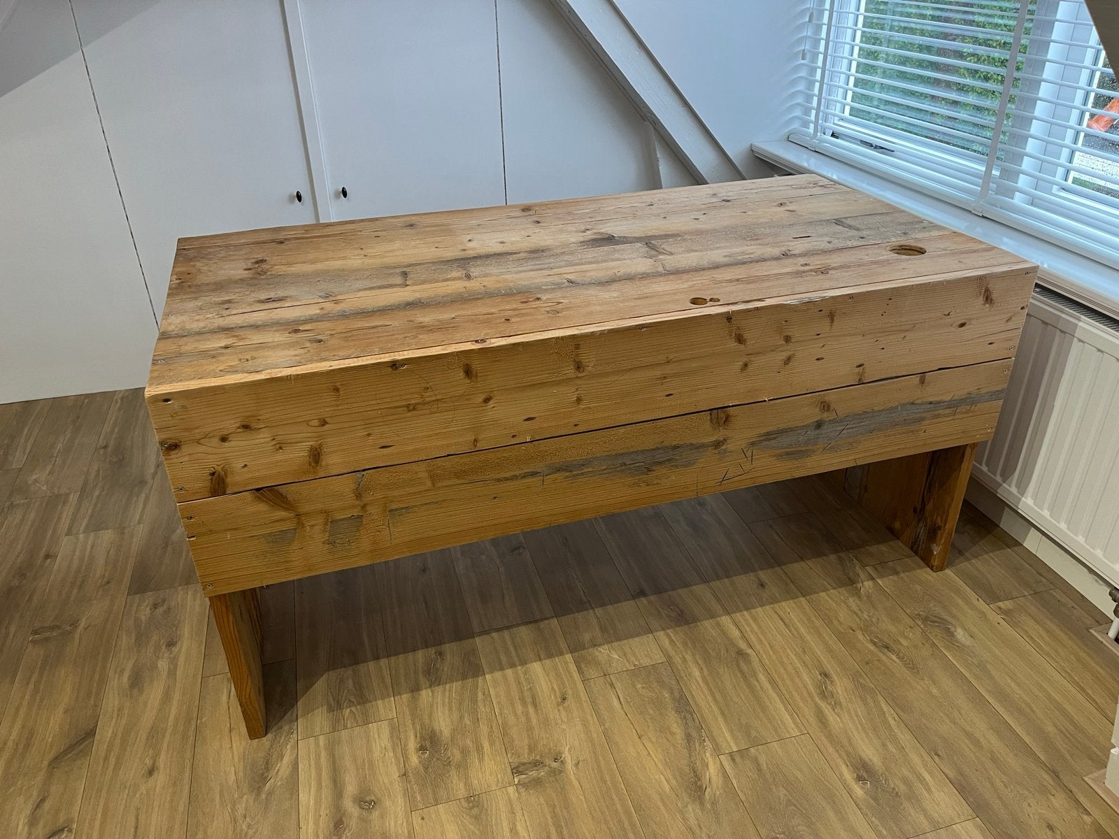 Bureau van steigerhout 160cm, Huis en Inrichting, Ophalen, Gebruikt, Hout, Kabelgoot