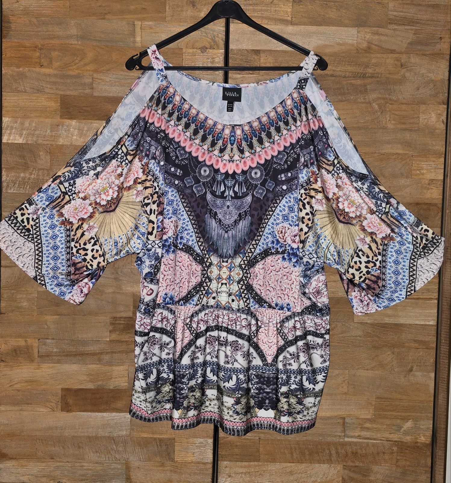 Geweldige cold shouder top, Maat 46/48, Ulla Popken,, Kleding | Dames, Tops, Ulla Popken, Verzenden, Zo goed als nieuw, Maat 46/48 (XL) of groter
