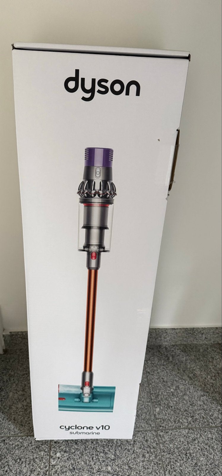 Nieuwe Dyson Cyclone V10 Submarine Draadloze Steelstofzuiger, Witgoed en Apparatuur, Stofzuigers, Ophalen, Dyson, Reservoir, Steelstofzuiger