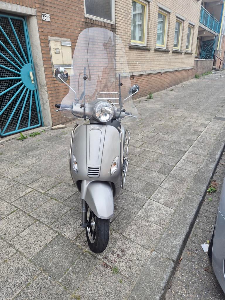 Scooter, Fietsen en Brommers, Snorfietsen en Snorscooters, Overige merken, Gebruikt, Ophalen of Verzenden, Benzine