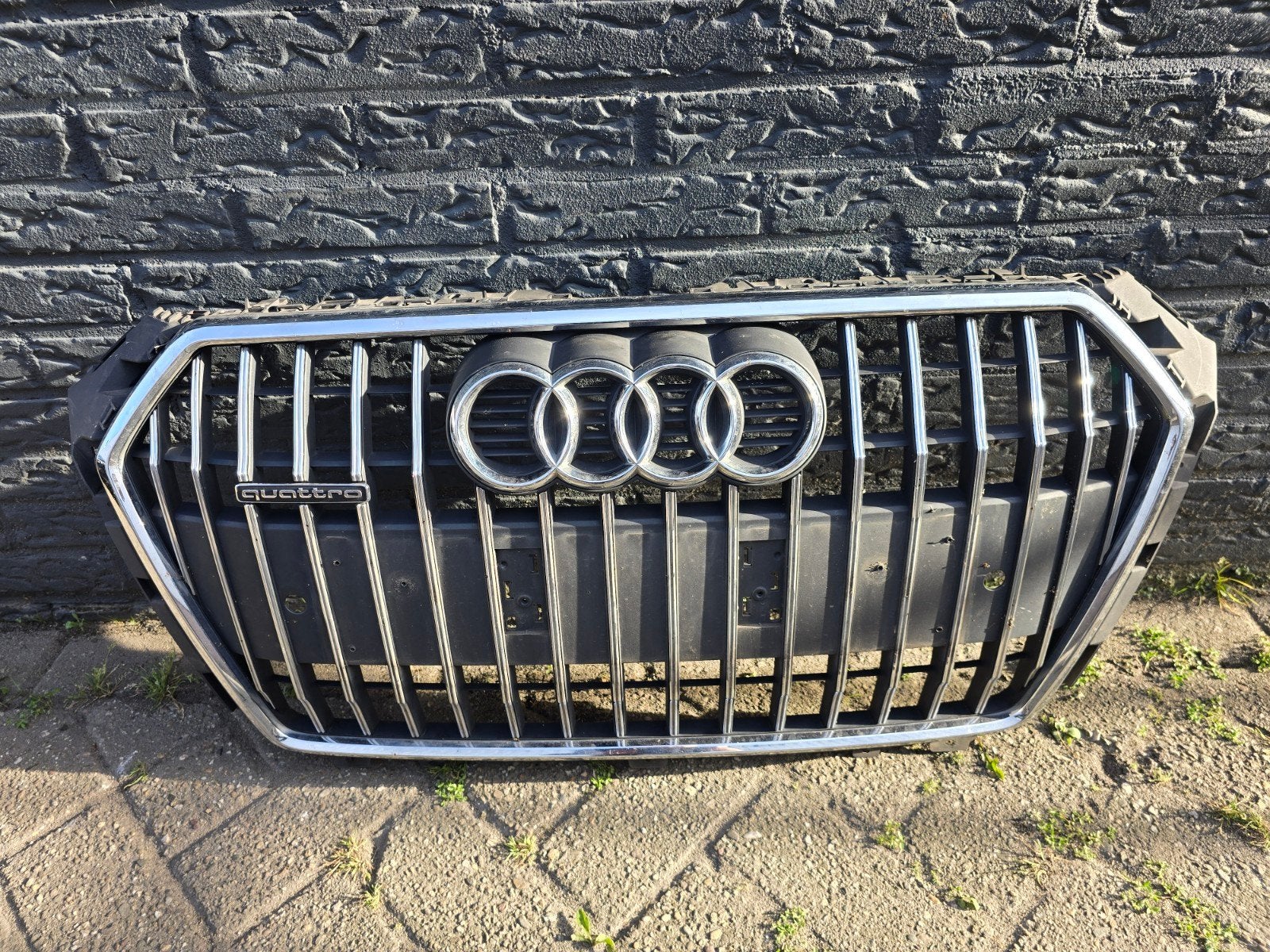 Grille Audi A4 8W B9 Allroad bj 2015-2019, Audi, Gebruikt, Voor, Bumper