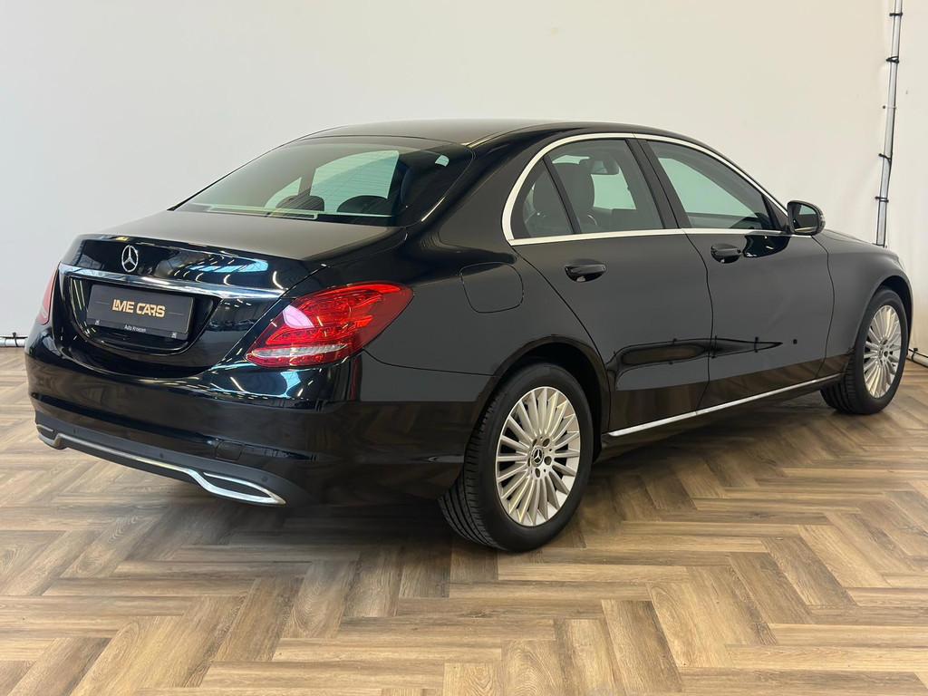 Mercedes-Benz C-klasse 180 Premium Plus|TREKHAAK|XENON|DEALE, Auto's, Automaat, Leder en Stof, Zwart, 1595 cc