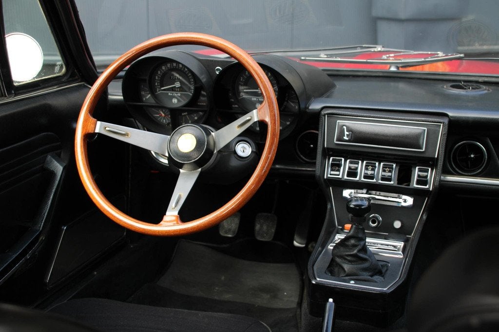 Alfa Romeo Montreal Coupé 2.6 V8 | Topstaat | ZF 5-versnell, Stof, Bedrijf, Handgeschakeld, 2593 cc