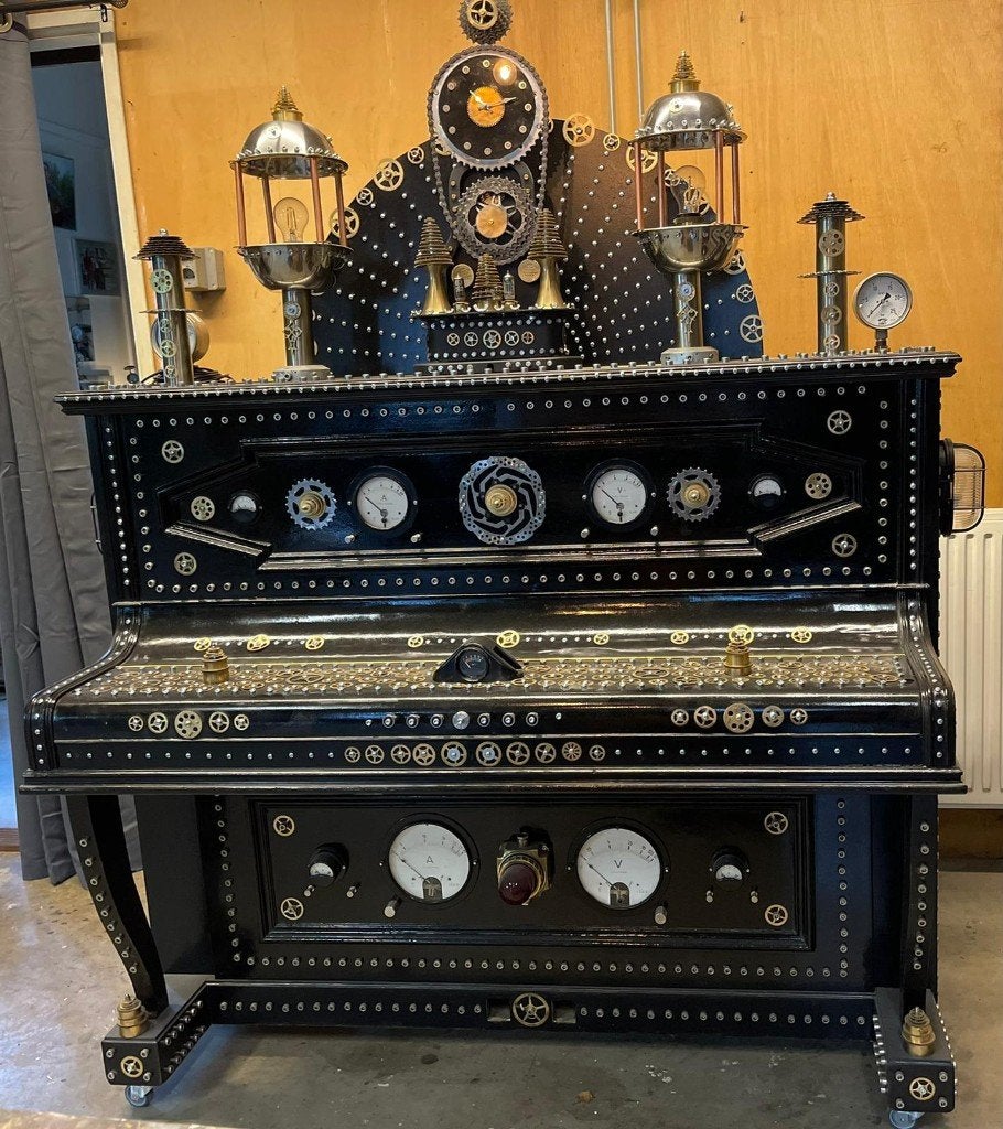 Te koop 60 waanzinnige steampunk creaties, Ophalen
