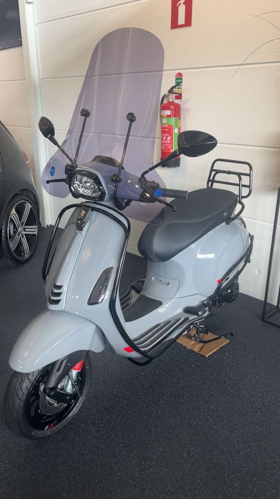 Vespa Sprint Full Option - Goed Onderhouden - Lichte Schade, Fietsen en Brommers, Scooters | Vespa, Ophalen, Maximaal 45 km/u