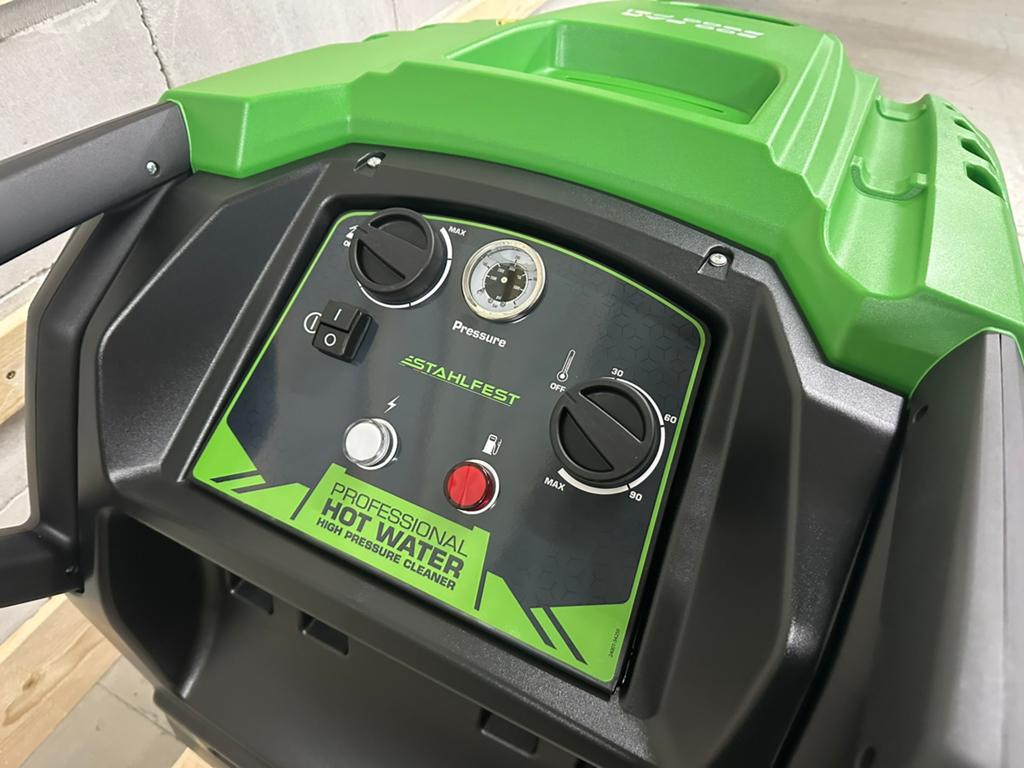 Stahlfest stoomcleaner l heet water l nieuw l hogedrukspuit, Tuin en Terras, Hogedrukreinigers, Ophalen of Verzenden, Zo goed als nieuw