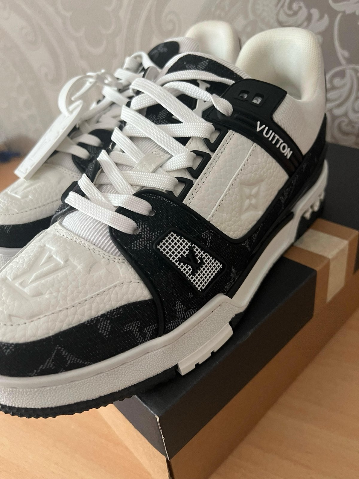 Louis Vuitton LV Trainer Sneakers - Zwart/Wit 1 op 1, Ophalen of Verzenden, Zo goed als nieuw, Zwart, Sneakers of Gympen