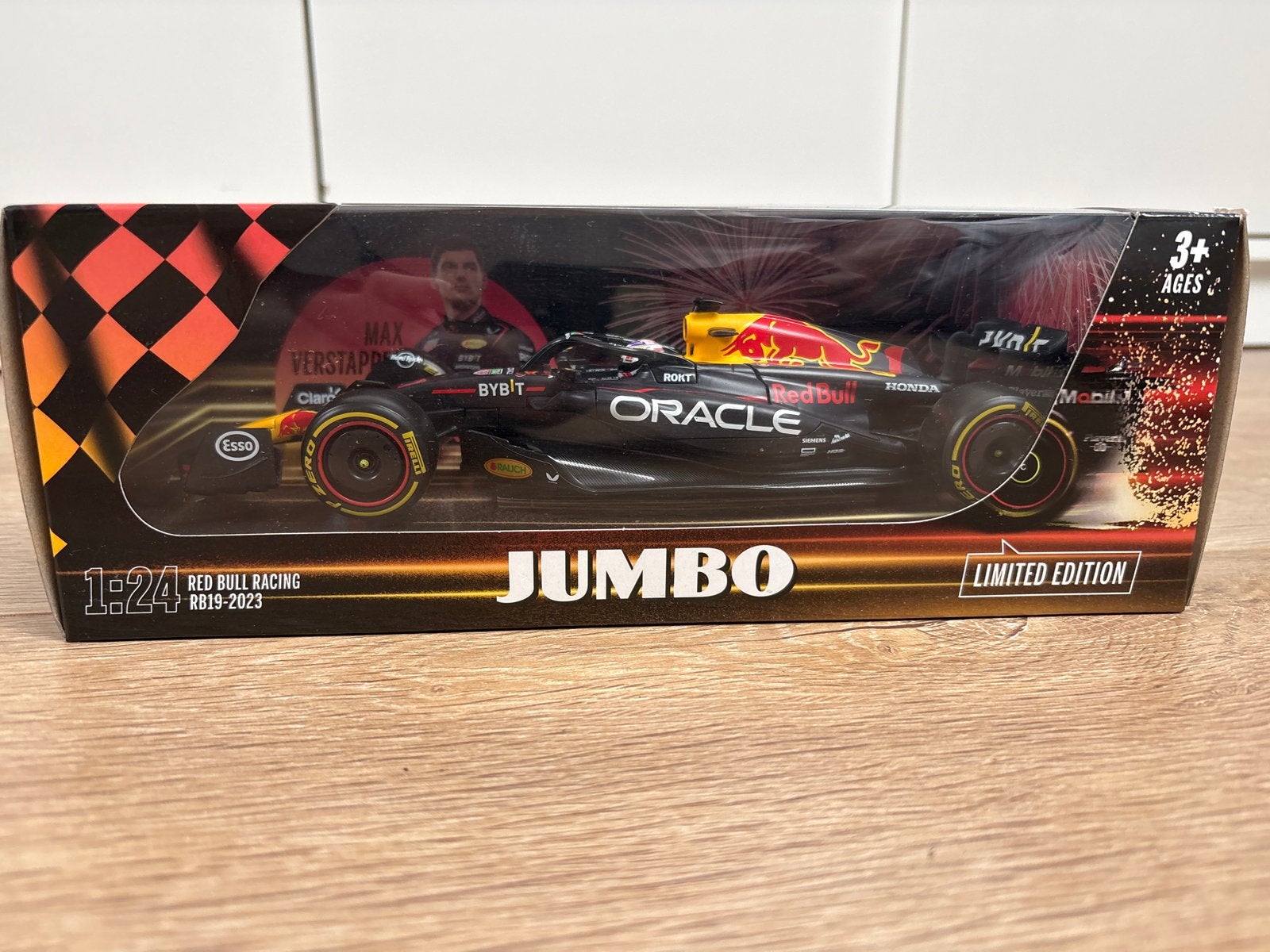 Bburago Red Bull Racing RB19-2023 Max Verstappen 1:24, Ophalen of Verzenden, Nieuw, Auto