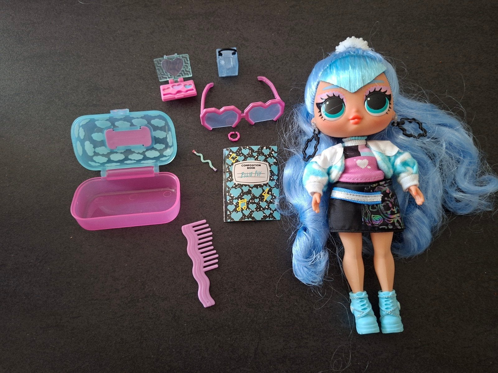 LOL Surprise OMG Tweens Core pop Elly 
L.O.L. Surprise T, Kinderen en Baby's, Ophalen of Verzenden, Zo goed als nieuw, Overige typen