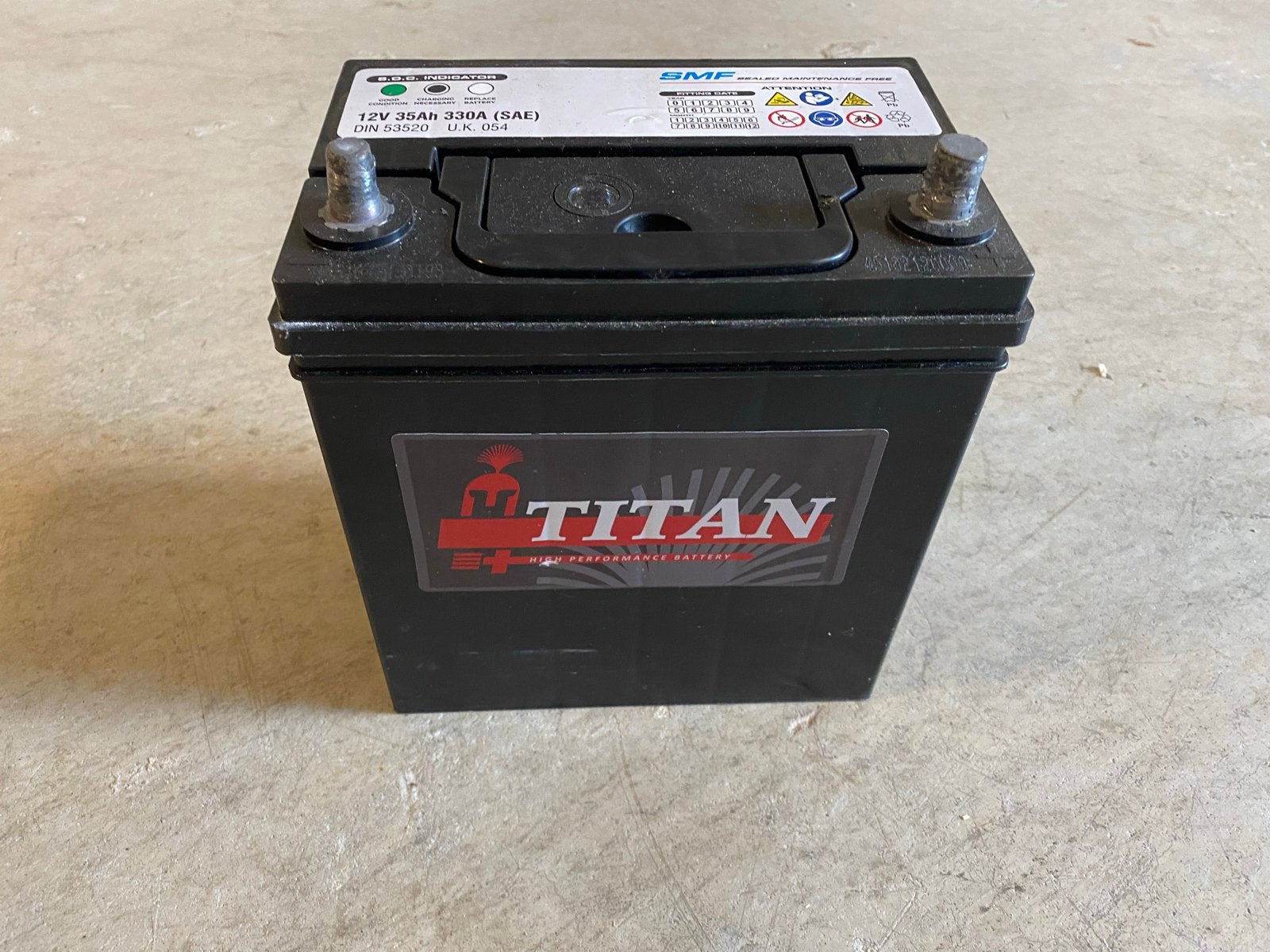 Nieuwe Titan 12V 35Ah 330A (SAE) Accu, Ophalen, Nieuw, Universele onderdelen