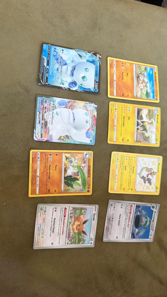 Pokémon kaarten collectie / binder, Hobby en Vrije tijd, Verzamelkaartspellen | Pokémon, Ophalen of Verzenden, Zo goed als nieuw
