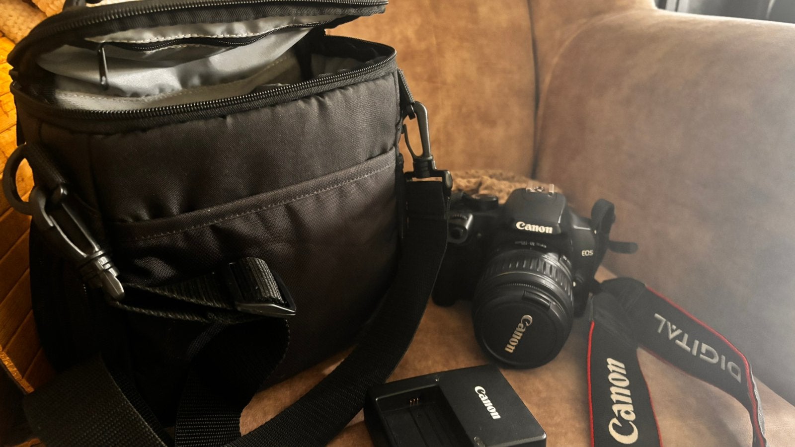 Canon EOS 1000D, Audio, Tv en Foto, Fotocamera's Digitaal, Ophalen, Spiegelreflex, Canon, Zo goed als nieuw