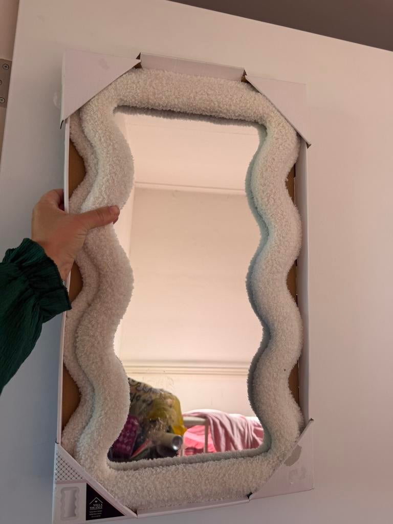 Wave teddy spiegel wit nieuw, Huis en Inrichting, Woonaccessoires | Spiegels, Ophalen, Minder dan 50 cm, Nieuw, Minder dan 100 cm