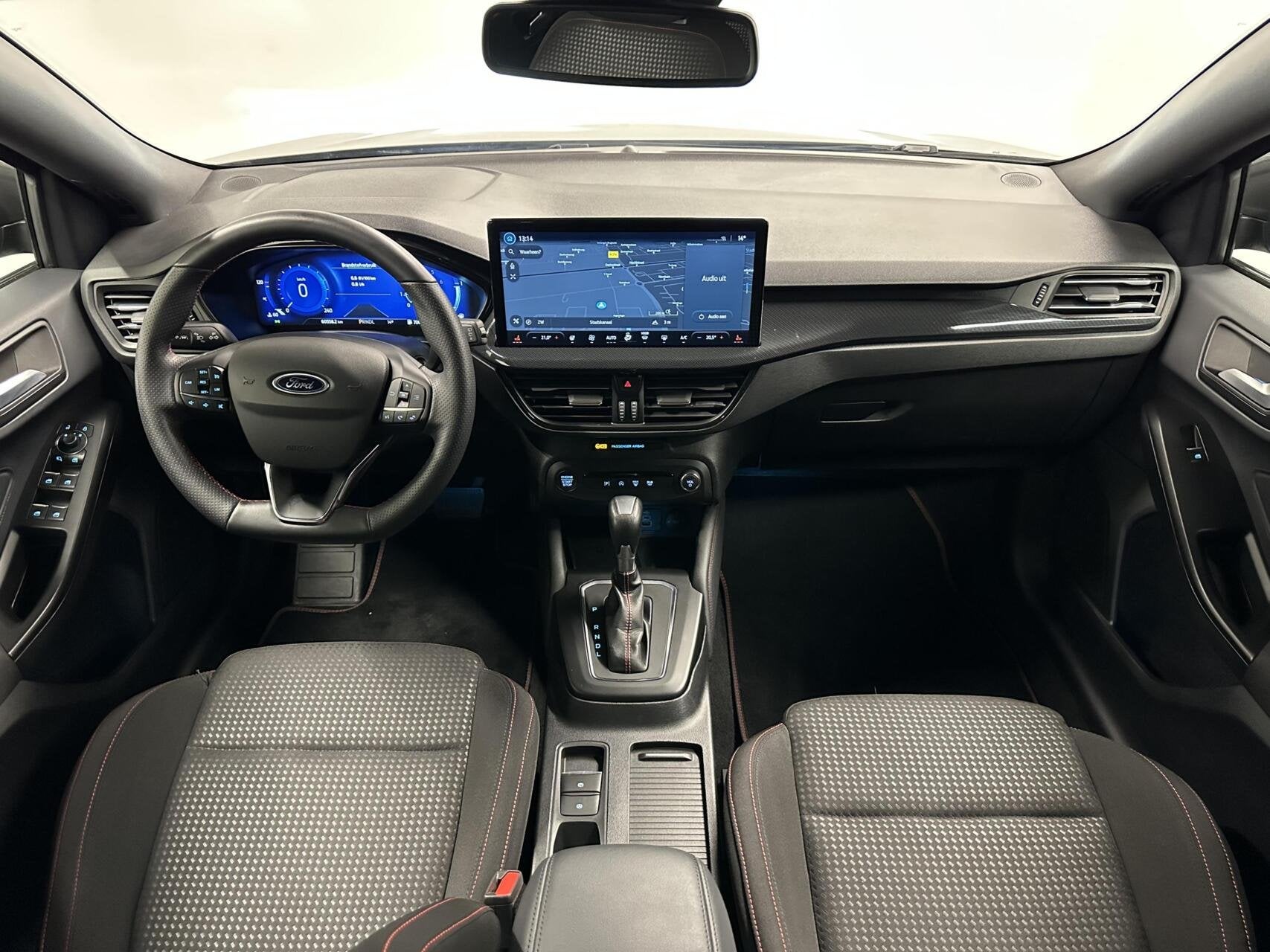 Ford Focus Wagon 1.0 EcoBoost Hybrid ST Line X CAMERA CARPLA, Auto's, Stof, Gebruikt, Euro 6, Met garantie (alle)
