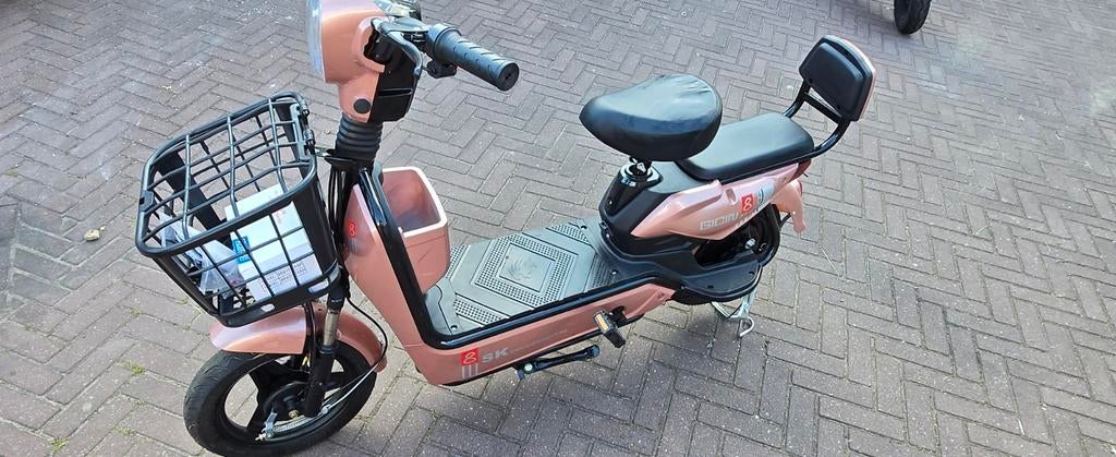 Nieuwe elektrische fiets scooter - Ongebruikt!, Fietsen en Brommers, Elektrische fietsen, Nieuw, Minder dan 47 cm, 30 tot 50 km per accu