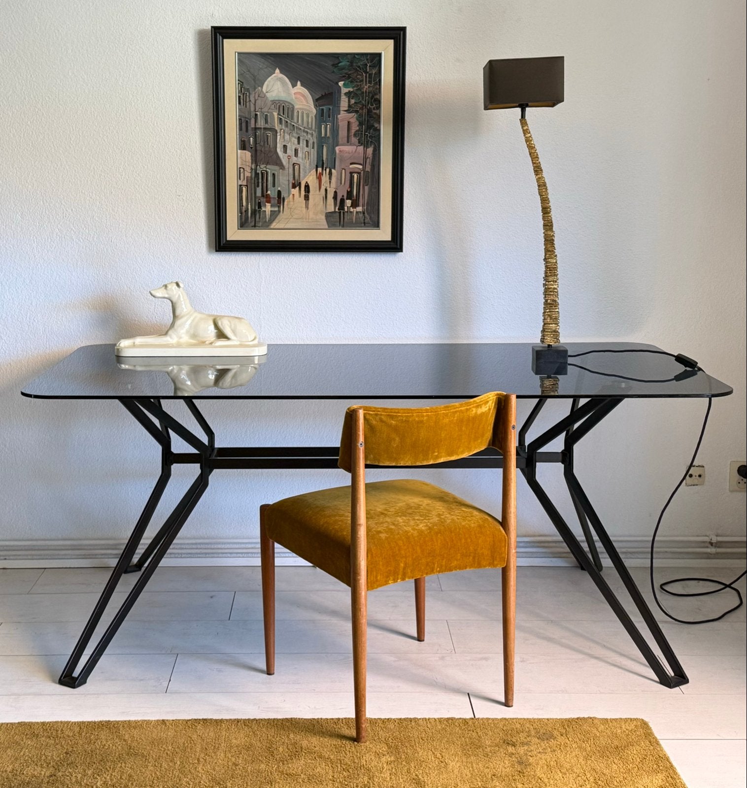 Polspotten eettafel met glazen blad en metalen onderstel, Ophalen, 50 tot 100 cm, 150 tot 200 cm, Vier personen