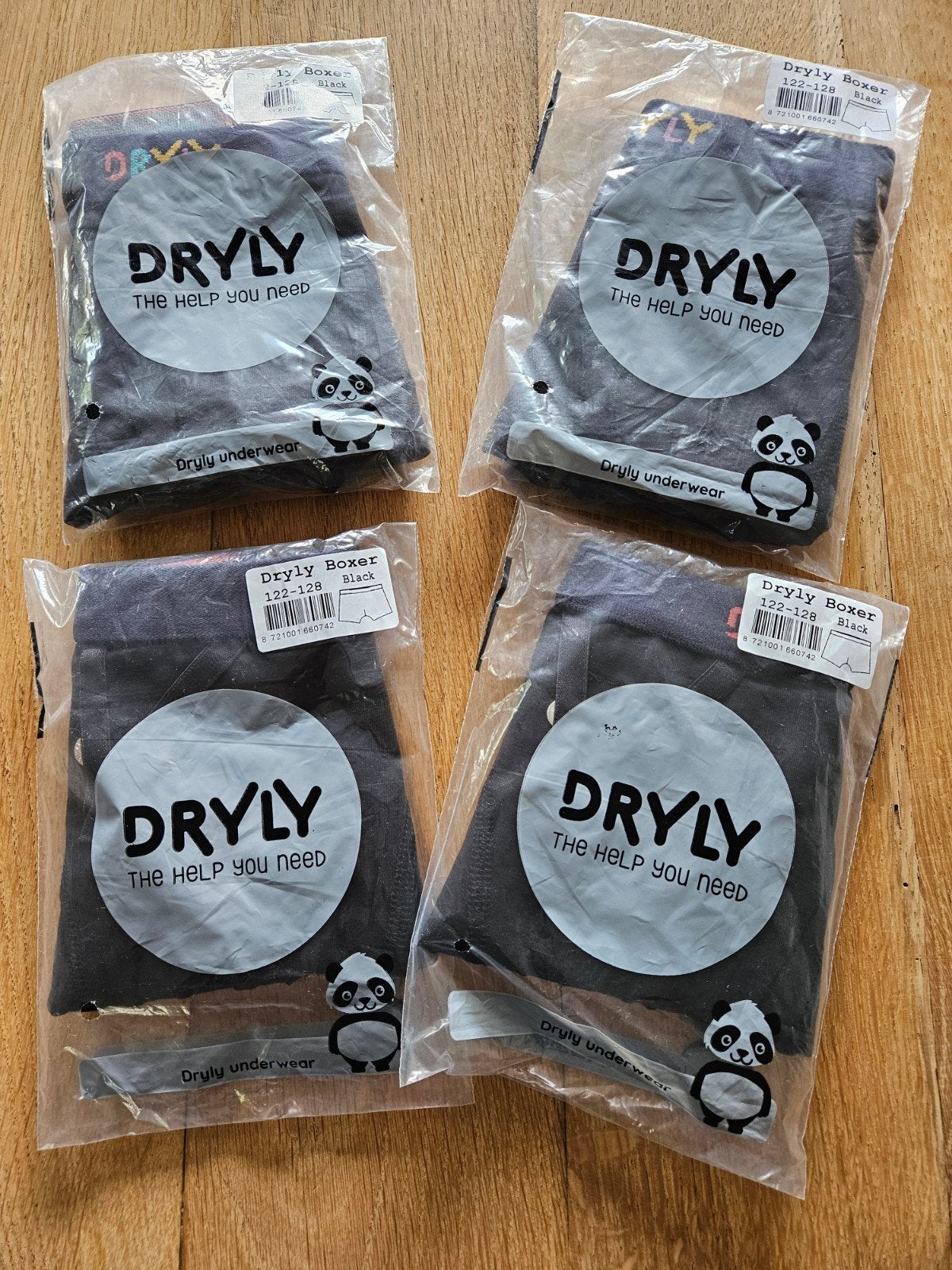 4x Dryly Boxershorts 122-128 Zwart - Nieuw in verpakking, Ophalen of Verzenden, Nieuw, Dryly, Jongen