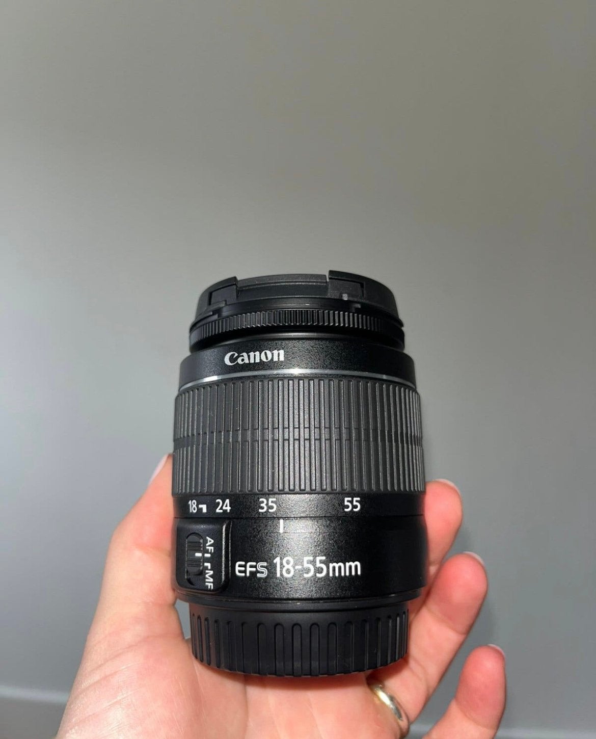 Foto 6 van Nieuwe Canon camera EOS2000D met tas