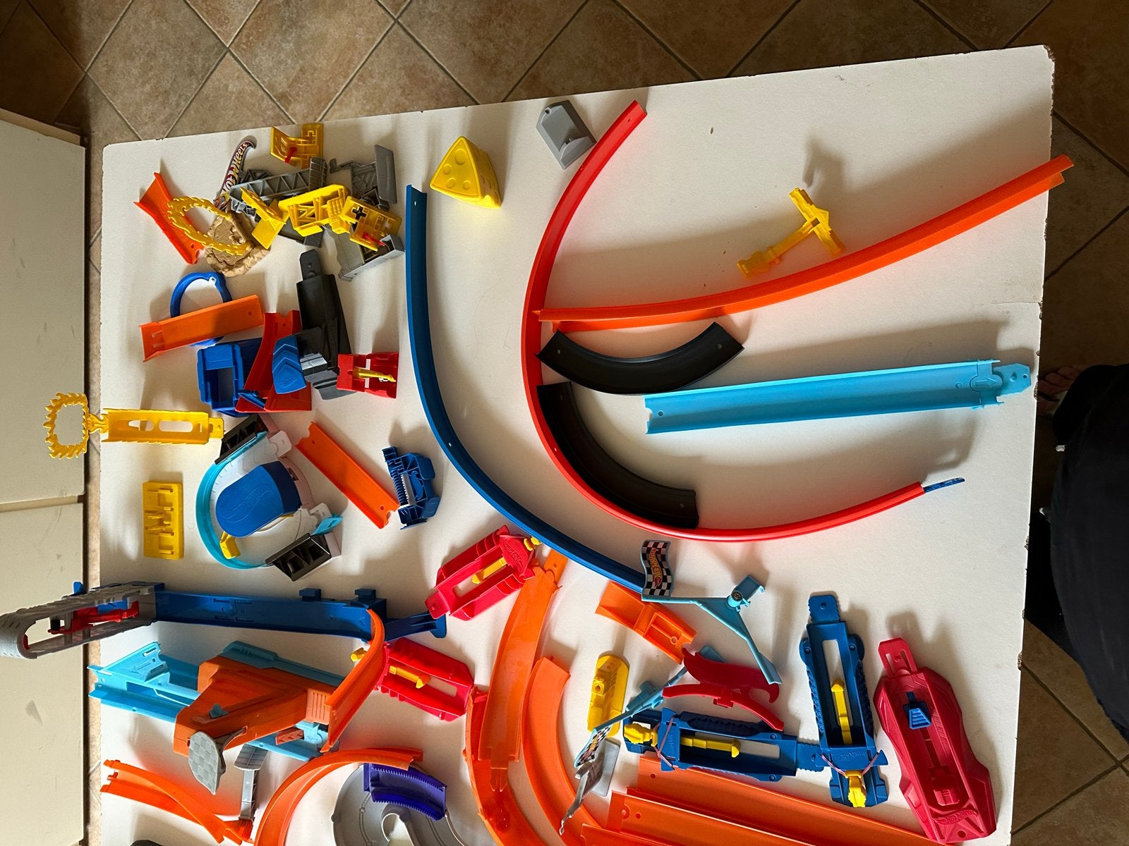 Grote Hot Wheels Baanset met Auto's en Accessoires, Ophalen of Verzenden, Gebruikt
