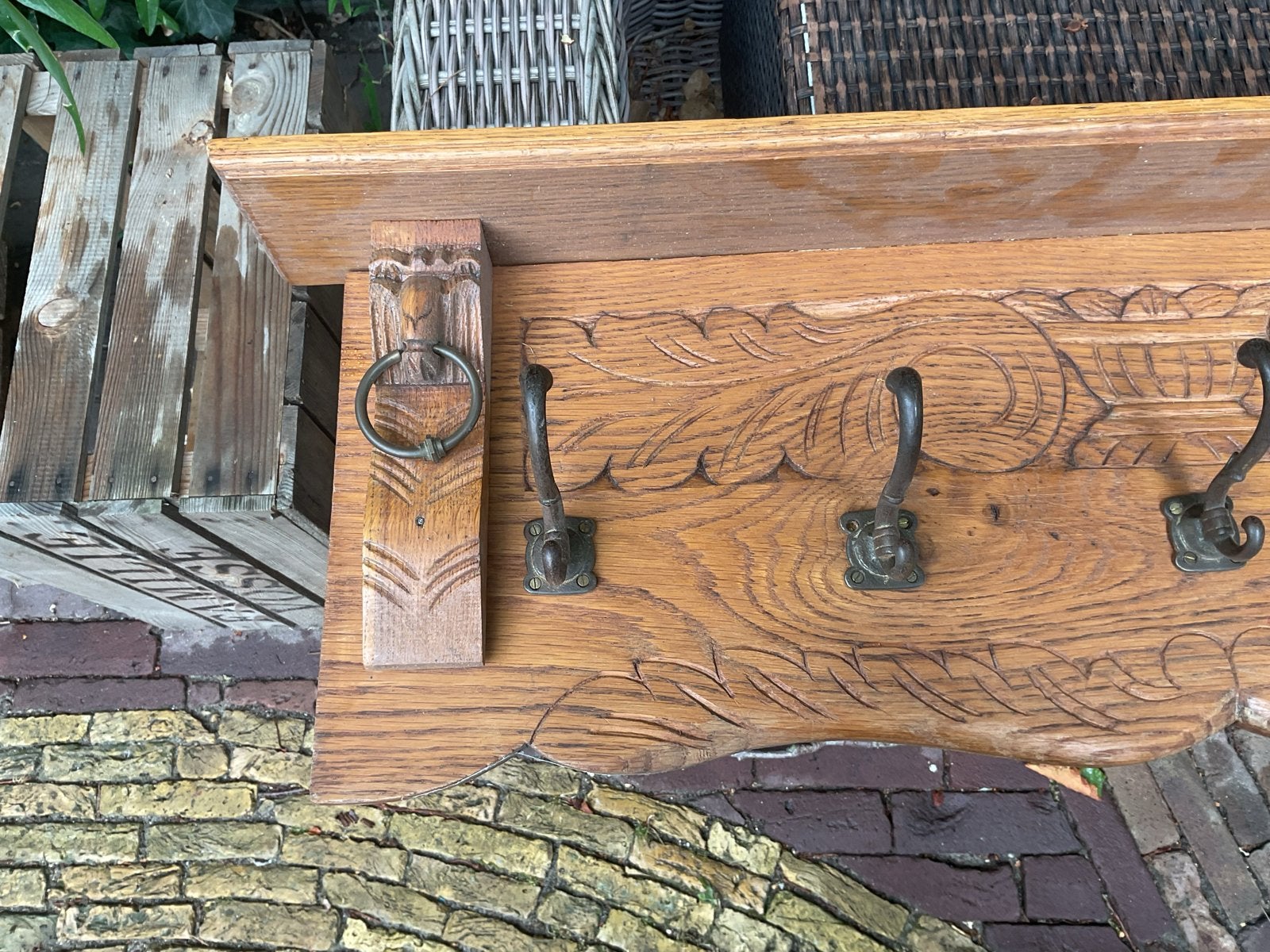 Antieke houten wandkapstok met sierlijke haken, Wandkapstok, Gebruikt, Ophalen of Verzenden, Minder dan 100 cm