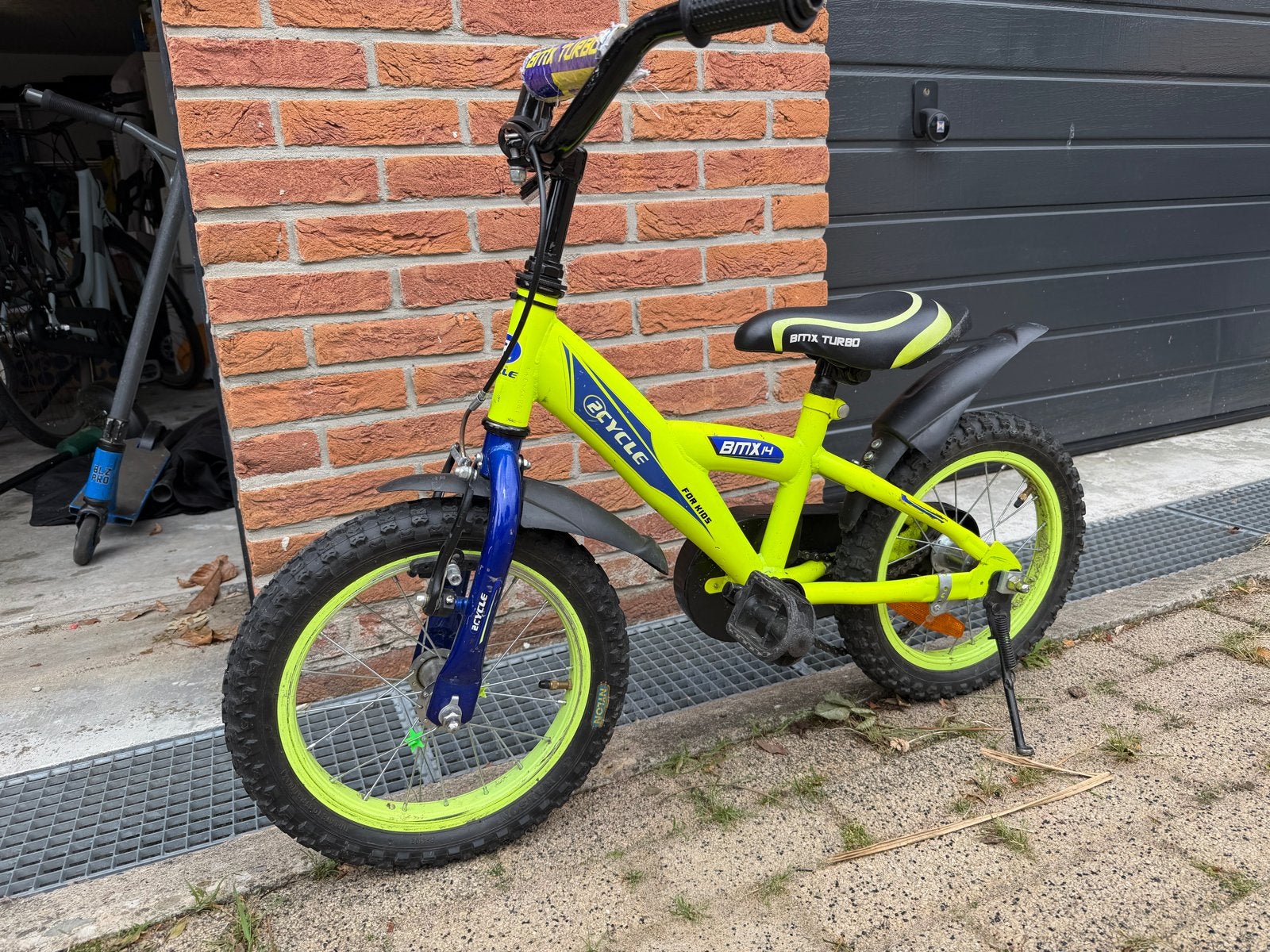 Bicycle BMX 14 inch - Ketting eraf, rem moet gemaakt, Fietsen en Brommers, Fietsen | Kinderfietsjes, Ophalen, Gebruikt, Velgrem