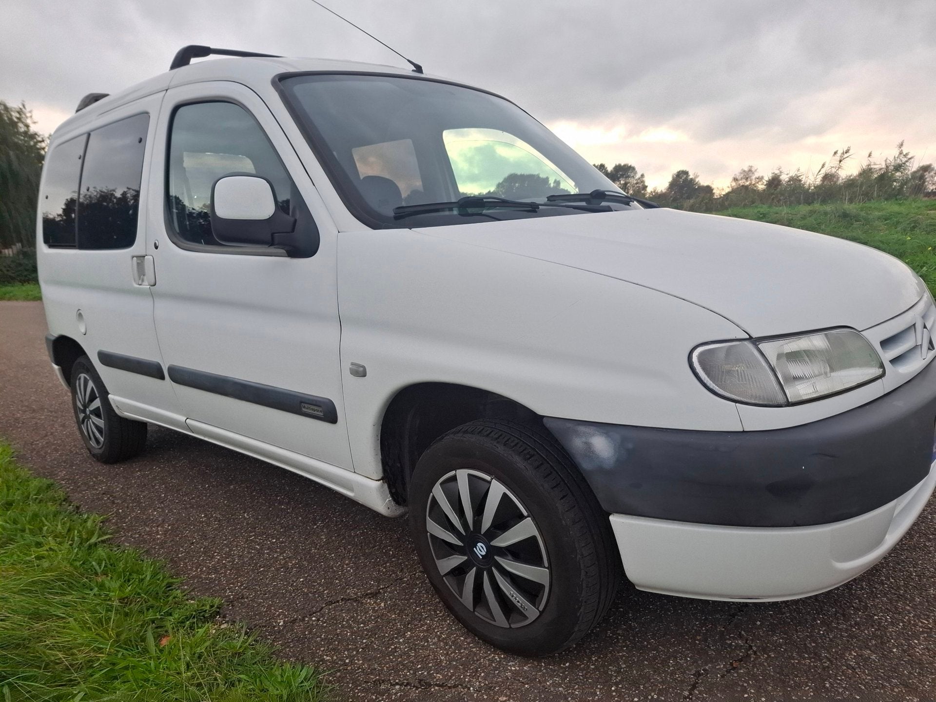 Citroen Berlingo 1.4i Multispace, Voorwielaandrijving, 4 cilinders, 75 pk, 500 kg