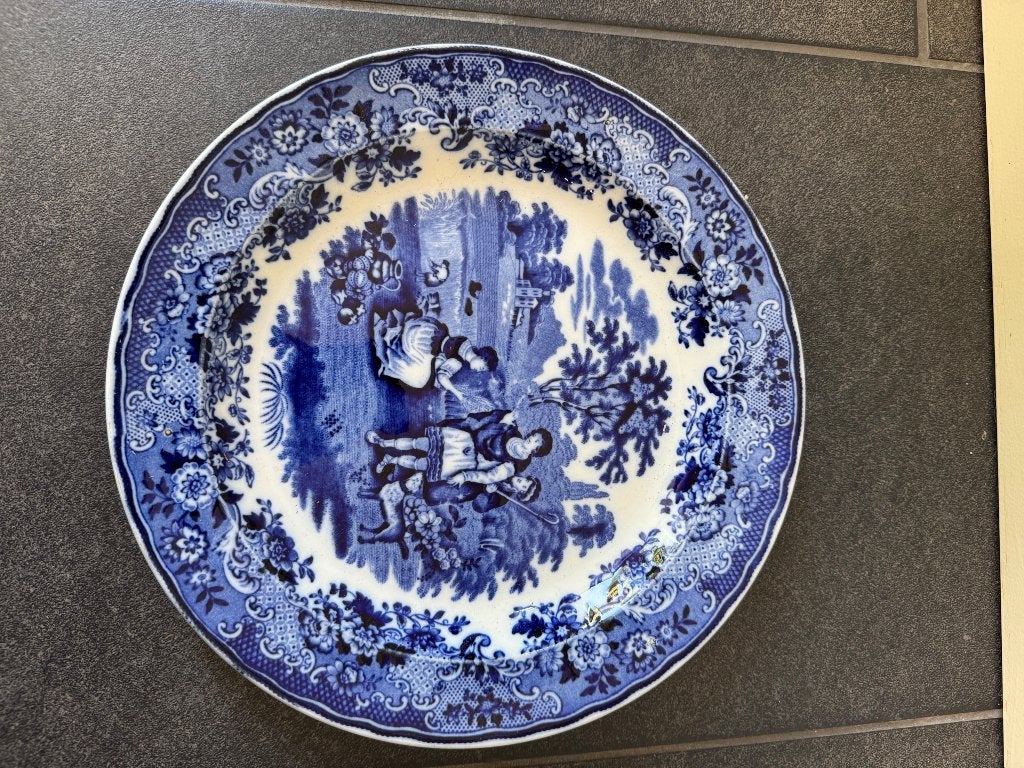 Antiek bord (Ruth en Boaz), Antiek en Kunst, Antiek | Keramiek en Aardewerk, Ophalen of Verzenden