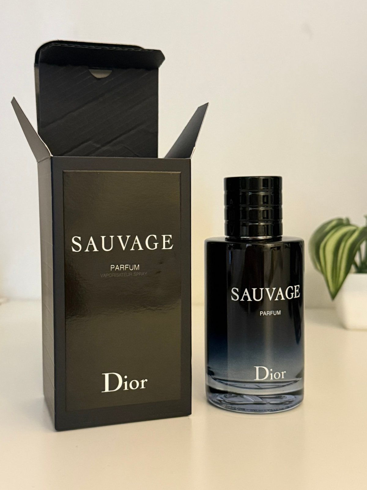 Dior sauvage Parfum 100ml - zo goed als nieuw!, Sieraden, Tassen en Uiterlijk, Uiterlijk | Parfum, Ophalen, Nieuw