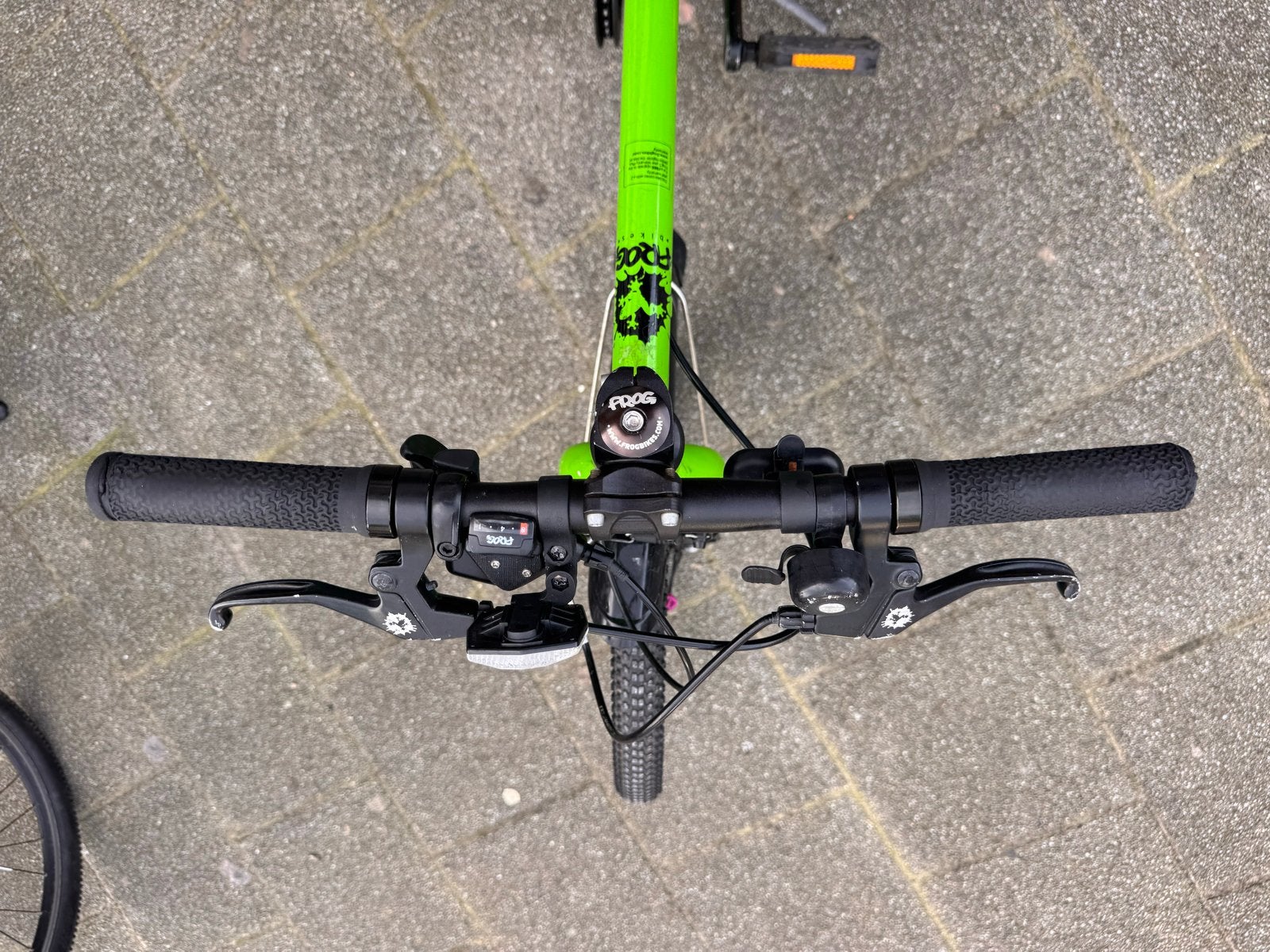 Foto 6 van Frog 52 kinderfiets - Ideaal voor 4-8 jaar, nette staat