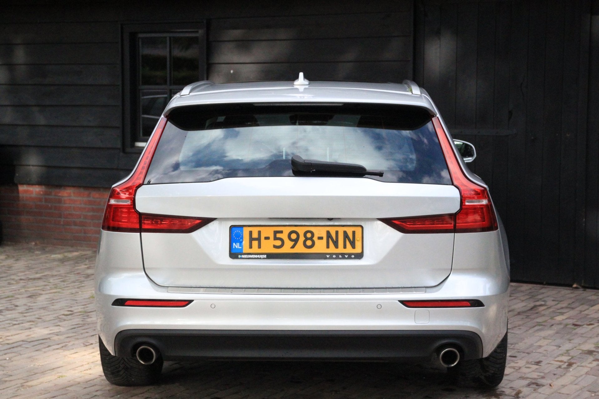 Volvo V60 2.0 T4 Momentum Pro Panorama-Elek,Dak/Camera/Parke, Automatische klimaatregeling, Euro 6, 1969 cc, 14 km/l