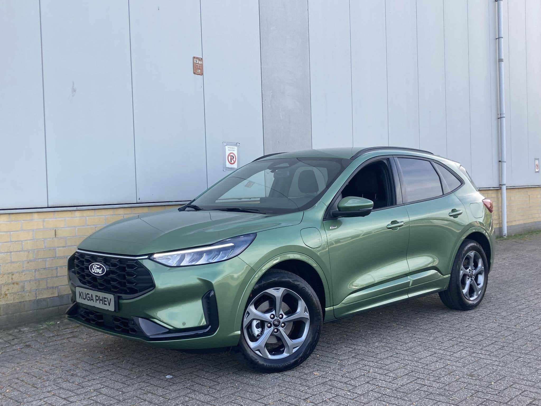 Ford Kuga 2.5 PHEV ST-Line 243 pk Driver Assistance Pack - R, 4 cilinders, Verwarmde buitenspiegels, Plug-in hybride, Bedrijf