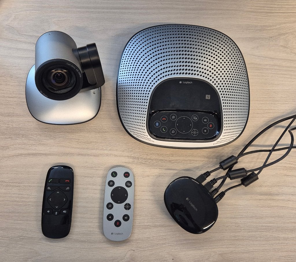 Logitech GROUP Videovergadersysteem, Ophalen of Verzenden, Gebruikt, Audio