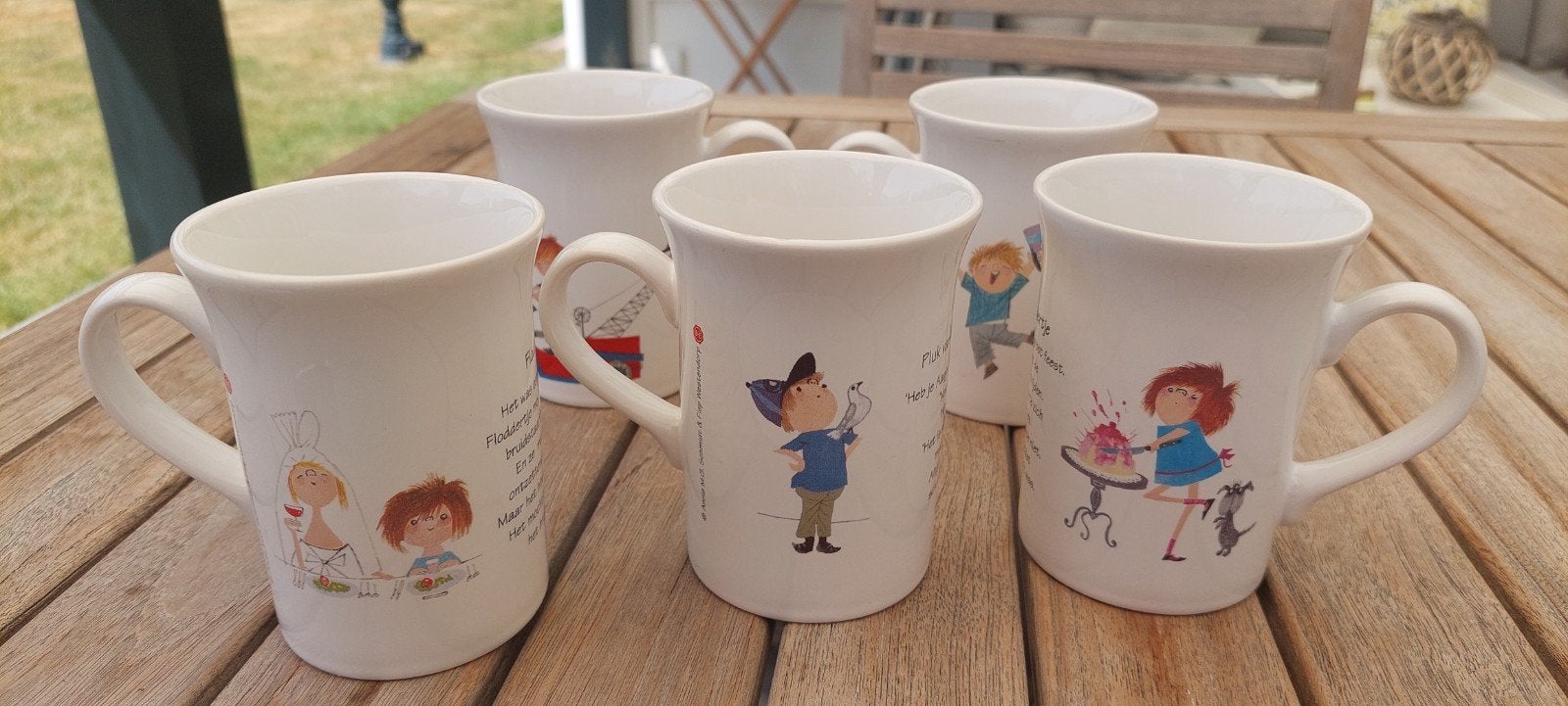 5 bekers, 3 puk van de petteflet, 2 floddertje, Ophalen of Verzenden, Zo goed als nieuw, Overige stijlen, Kop(pen) en/of Schotel(s)