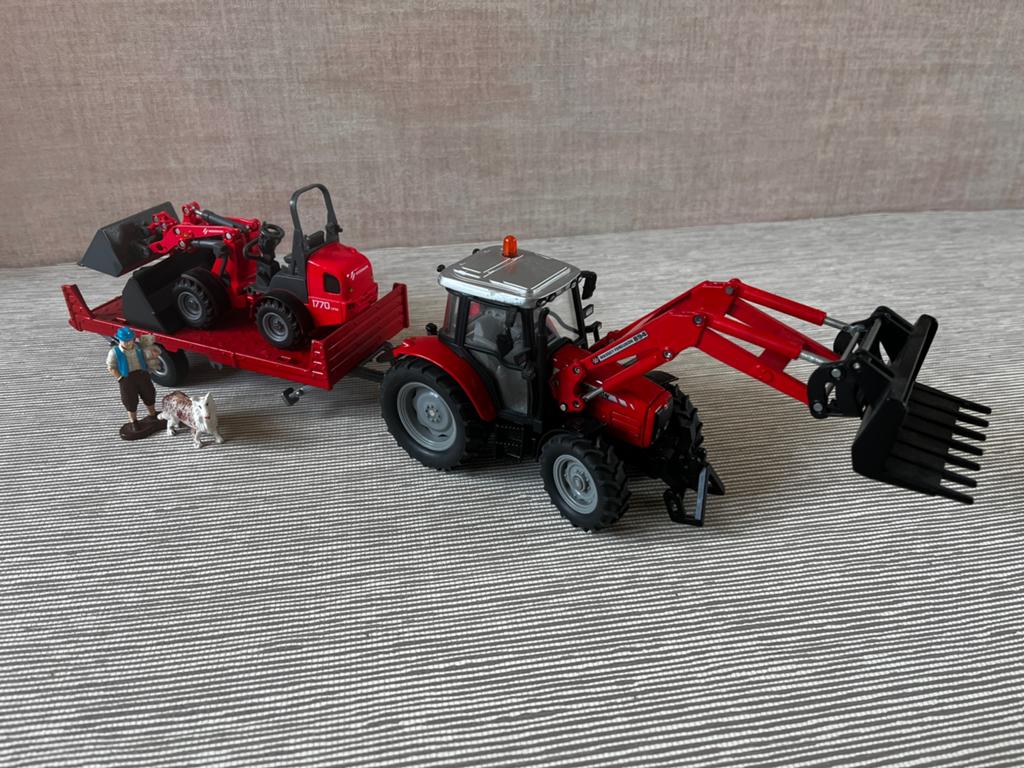 Set! MF 5455 met voorlader en kar met schranklader, Ophalen of Verzenden, Gebruikt, Tractor of Landbouw, SIKU