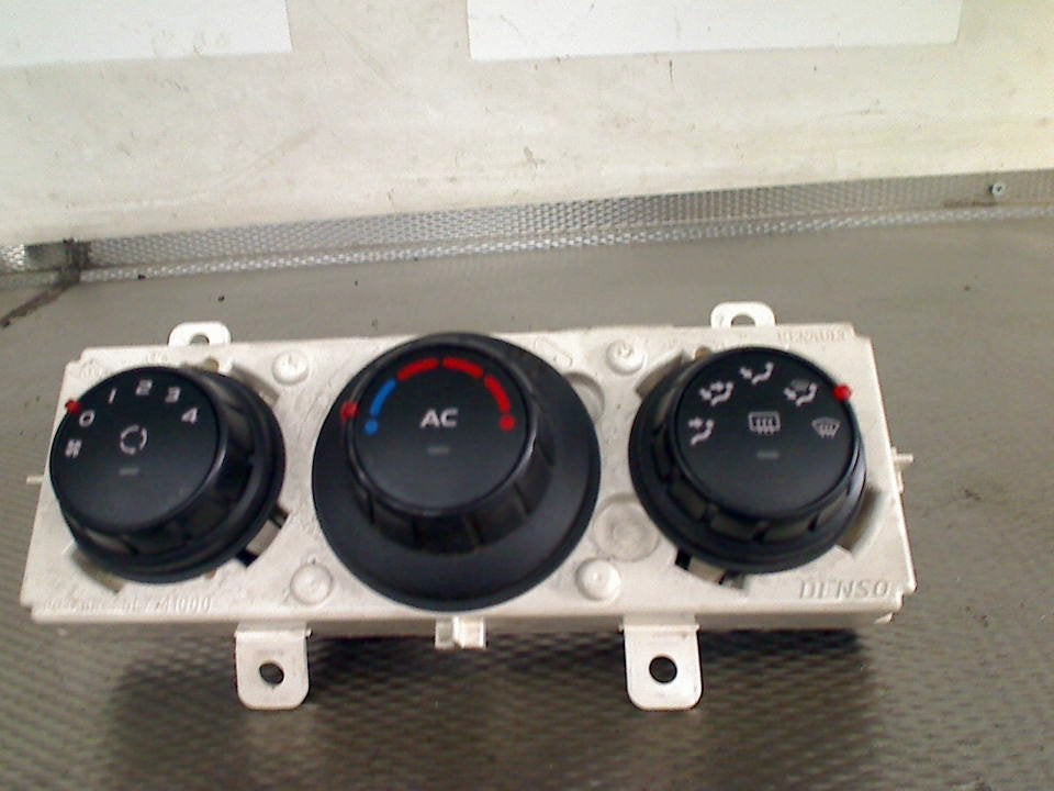 Bedieningspaneel Airco Master III (MA/MB/MC/MD/MH/MF/MG/MH), Gebruikt, Renault Deutschland AG, Dialog.deutschland@renault.de, Peter-Huppertz-Straße 5, Köln 51063, , Duitsland
