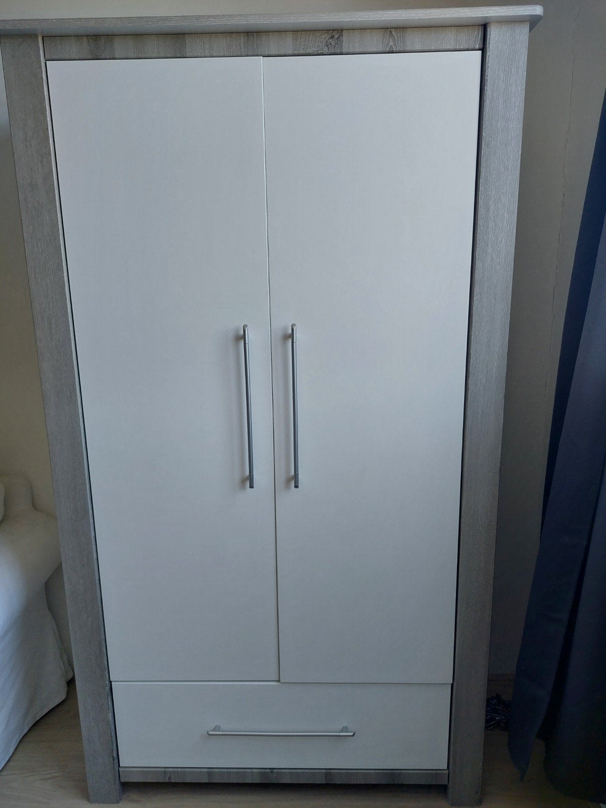 Witte kledingkast met lade en hangruimte, Gebruikt, 50 tot 100 cm, Modern, 150 tot 200 cm