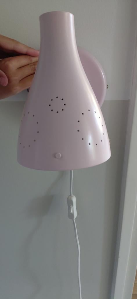 IKEA SNÖIG Roze Nachtlampje Wandlamp Kinderkamer, Ophalen of Verzenden, Gebruikt, Metaal, Modern, Speels, Kinderkamer