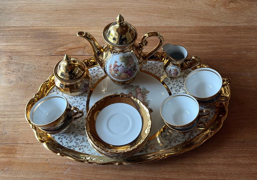 Compleet Bavaria servies 22 karaat verguld, Ophalen