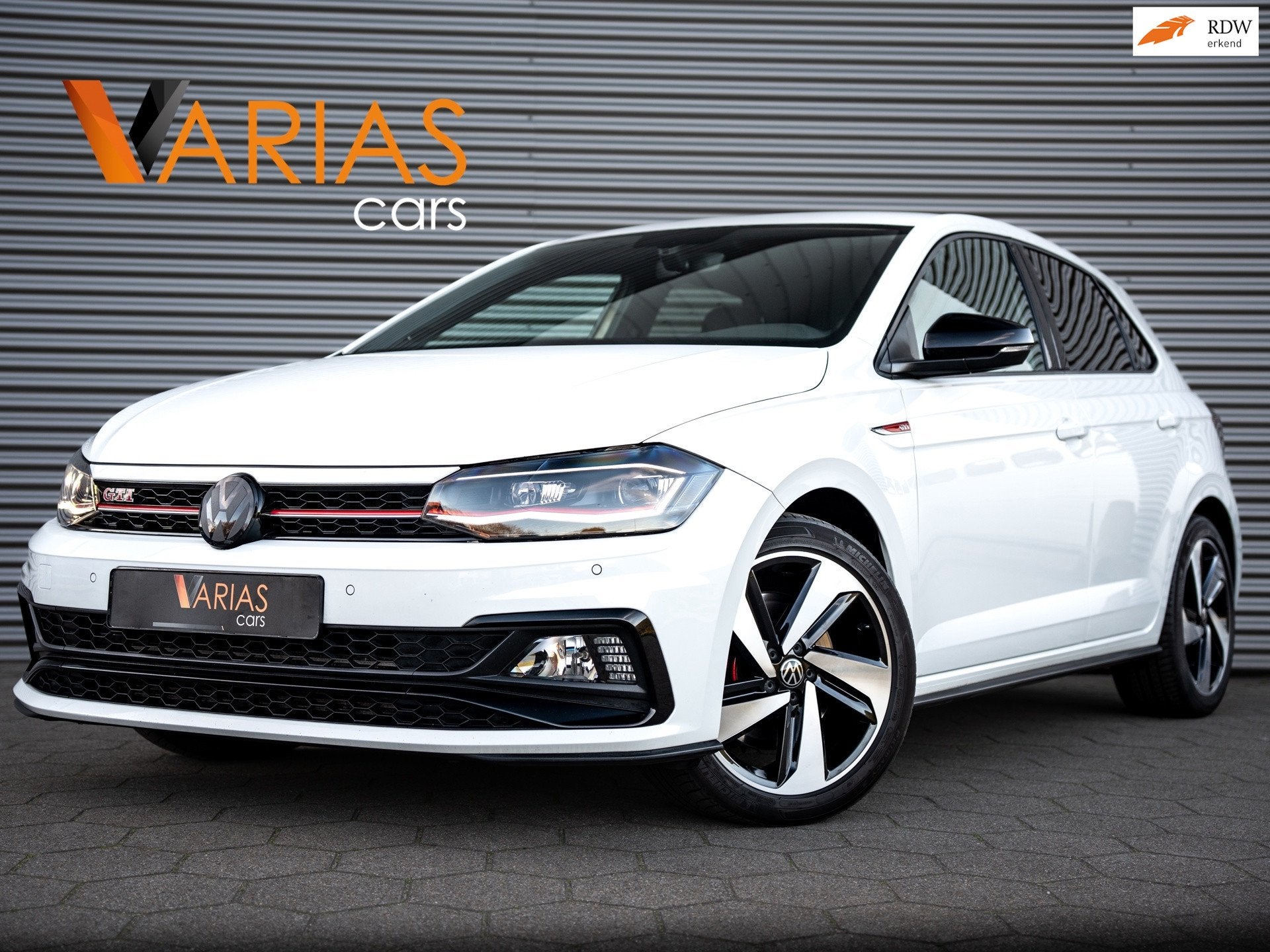 Volkswagen Polo 2.0 TSI GTI Beats Camera Virtual Navi Cruise, Dealer onderhouden, Gebruikt, Euro 6, 4 cilinders