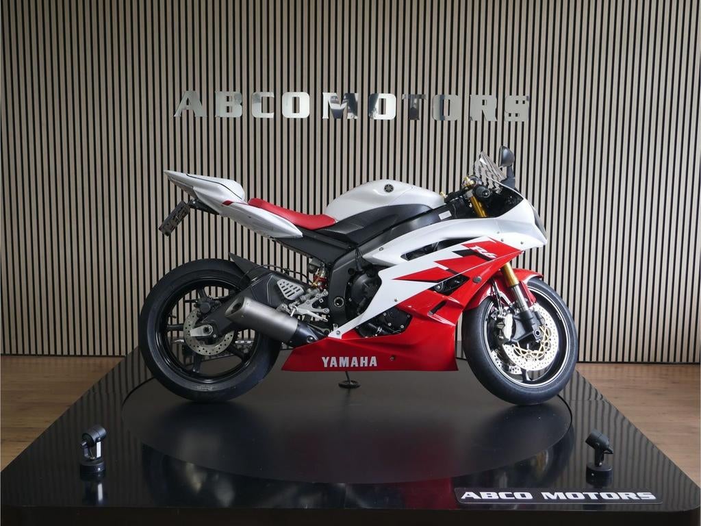 YAMAHA YZF R6 (bj 2006) 19,009 km, Motoren, Motoren | Yamaha, 4 cilinders, Motorrijbewijs A, Bedrijf, Onbekend