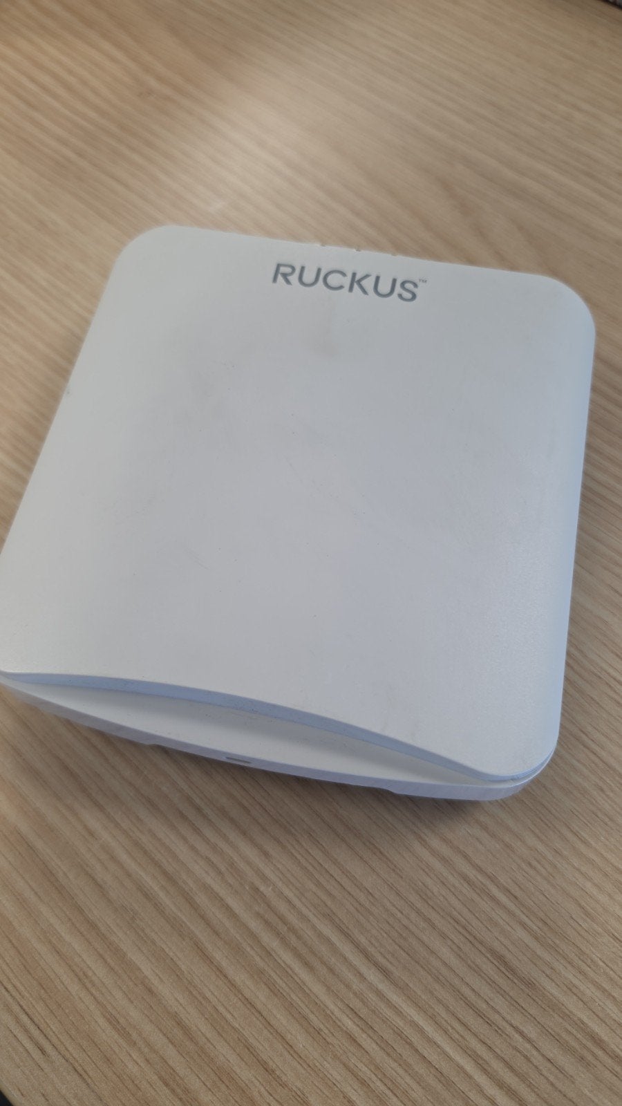 Ruckus R350 Unleashed Access Point - Zo goed als nieuw, Computers en Software, Ophalen of Verzenden, Zo goed als nieuw, Ruckus