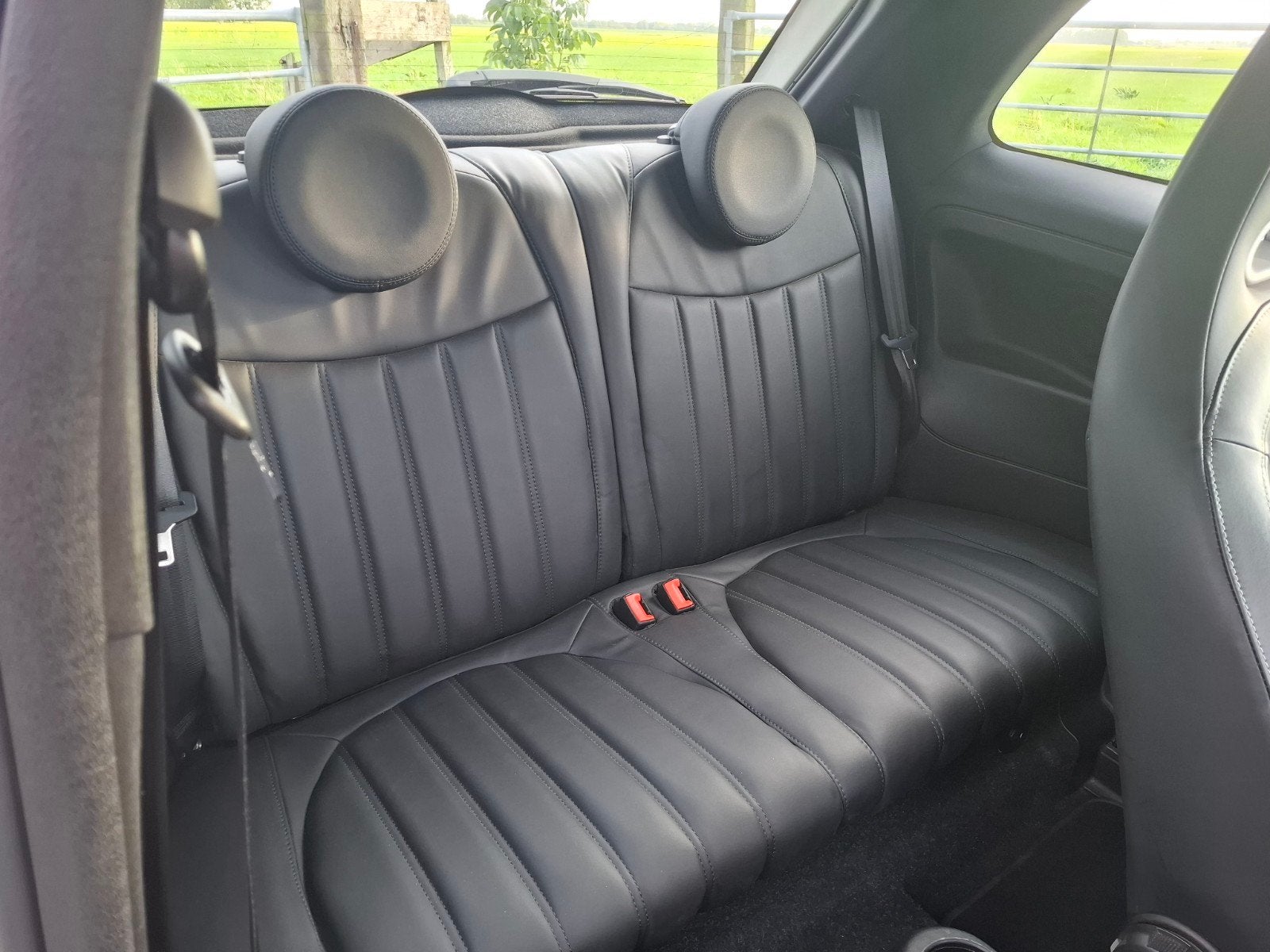 Foto 13 van Fiat 500 1.4 T-jet Abarth 595 145pk Wit 2019 Leder