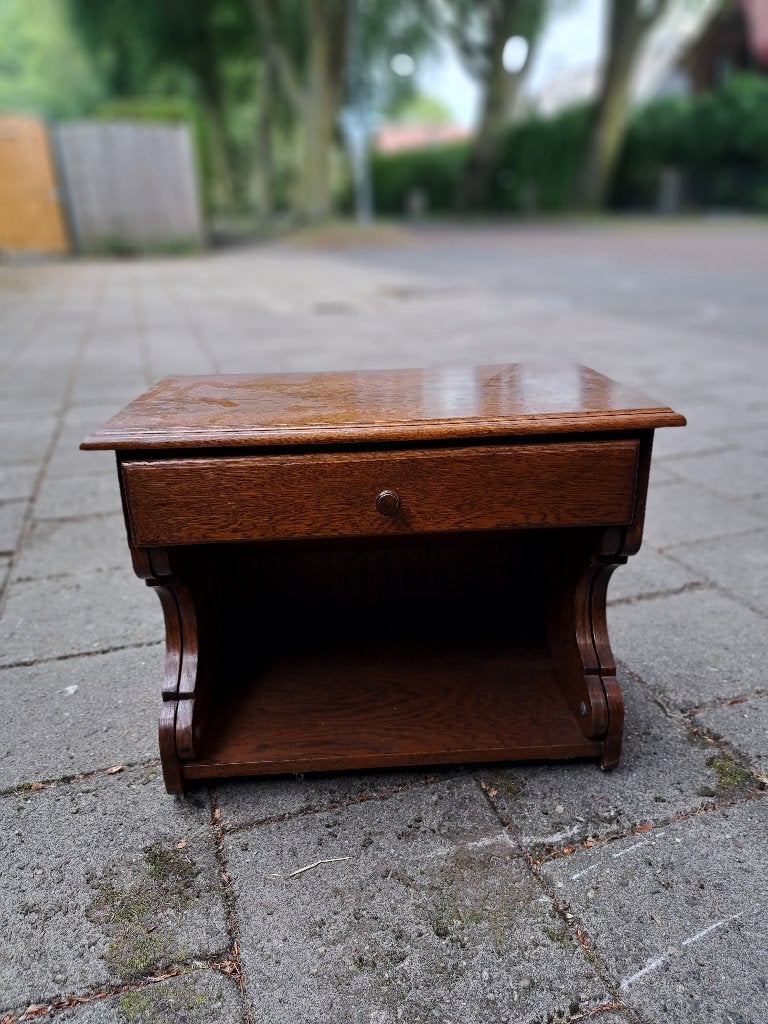 vintage bijzettafel, Huis en Inrichting, Tafels | Bijzettafels, Minder dan 55 cm, Gebruikt, Rechthoekig, Hout