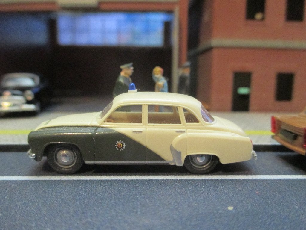 Wartburg 311 Limousine - Brekina DDR Vo-Po Politie, Ophalen of Verzenden, Zo goed als nieuw, Auto, Brekina