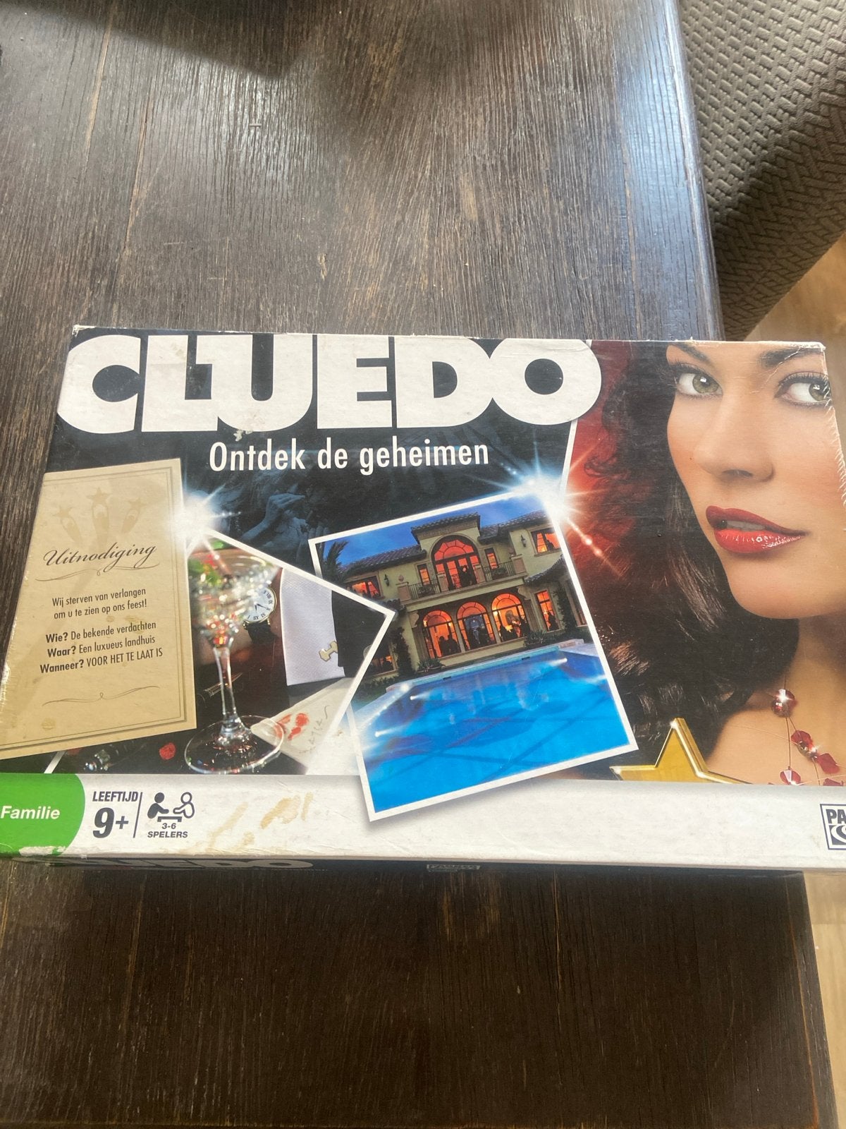Cluedo - Ontdek de geheimen (Bordspel), Hobby en Vrije tijd, Drie of vier spelers, Ophalen of Verzenden, Gebruikt