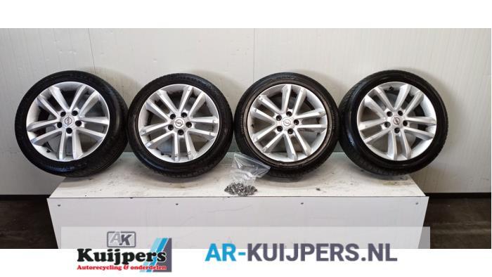 Sportvelgenset + banden van een Opel Vectra, Auto-onderdelen, Banden en Velgen, Gebruikt, -, -, -